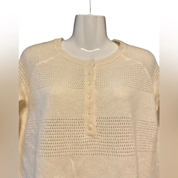 360 Sweater Cashmere Cream Sweater - Picture 2 of 9